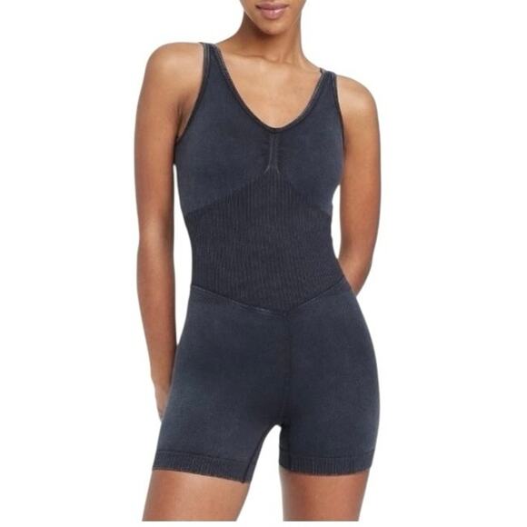 NEW JOYLAB Activewear One Piece Bodysuit Charcoal Gray M Sporty Compression - Picture 1 of 5